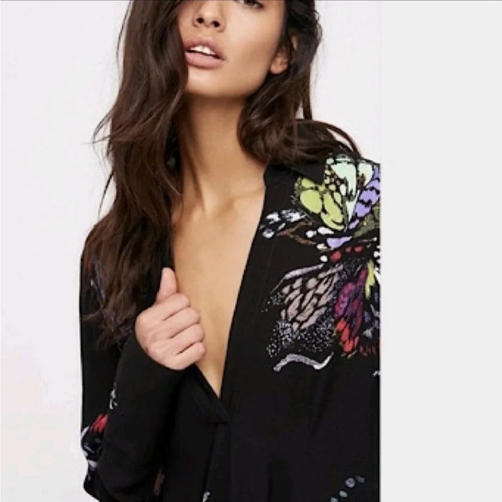 Free People Field Of Butterflies Printed Hi-Low Tunic Black Size S - Picture 4 of 16